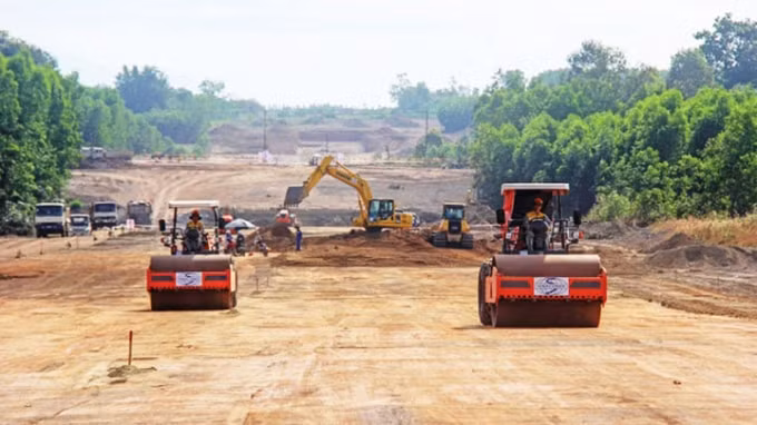 quyet liet giai ngan von dau tu cong de tranh dau nam dung dinh cuoi nam gap rut hinh 2