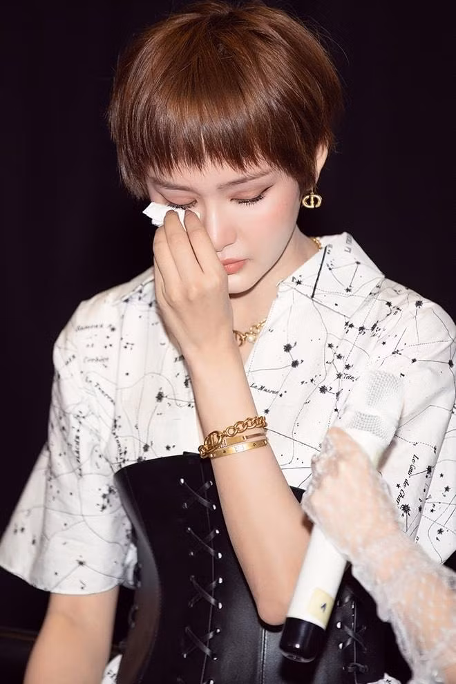 ca si hien ho tu tuoi tho day song gio den my nhan dinh dam cua showbiz viet hinh 2