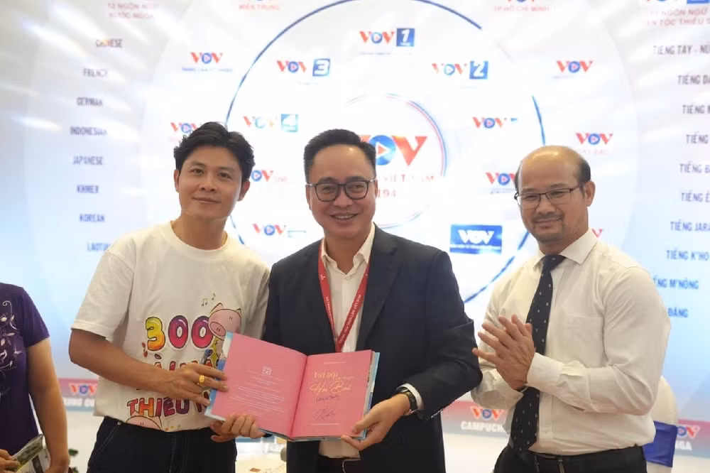 Ảnh màn hình 2025-08-30 lúc 22.53.23