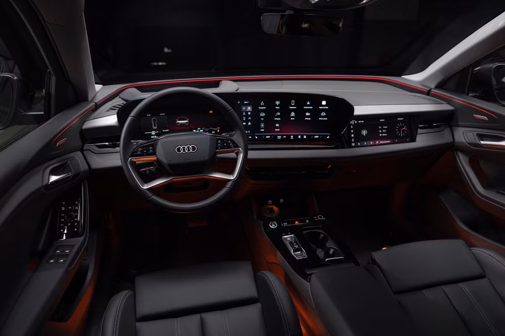 Thiết kế nội thất của Audi Q6 e-tron 2025.
