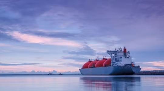 Qatar gấp rút khôi phục dòng chảy LNG toàn cầu qua Hormuz