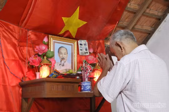 Mạch nguồn tri ân từ phong tục thờ Bác Hồ của những người dân trên quê hương Bác