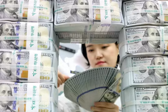 USD có thể tiếp tục tăng giá bất chấp tình hình chính trị tại Mỹ