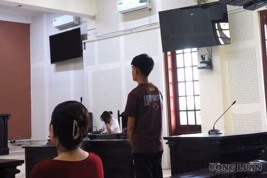 Tuyên án kẻ dùng vũ lực cướp dây chuyền nhóm thiếu niên đi đường
