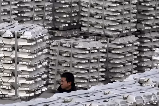 Rủi ro nguồn cung giảm, triển vọng giá nhôm hạ nhiệt