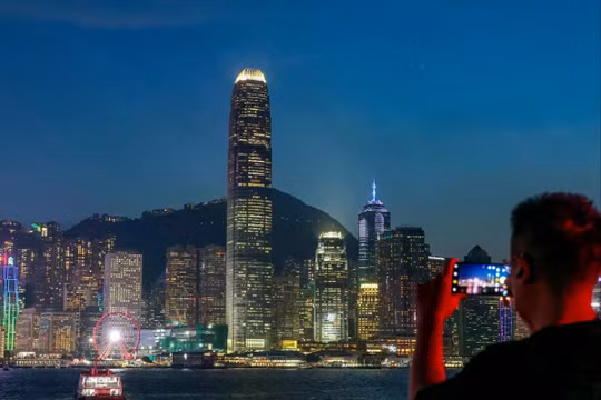 Hồng Kông dẫn đầu bảng xếp hạng tự do kinh tế, Thụy Sĩ vượt Singapore