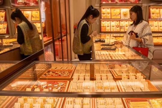 Fed giữ nguyên lãi suất, giá vàng có thể bật tăng mạnh
