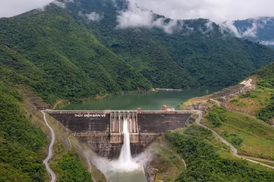 Nghệ An chủ động ứng phó mưa lũ, thủy điện lớn nhất Bắc miền Trung điều tiết nước