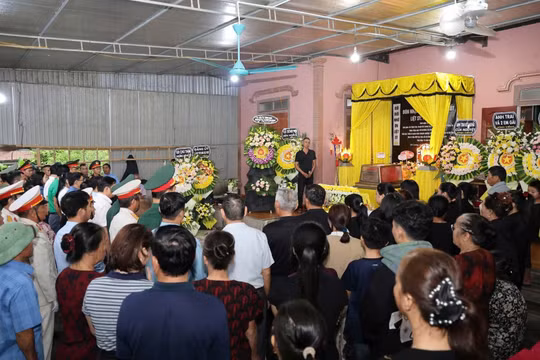 Xúc động lễ đón người lính hải quân hy sinh