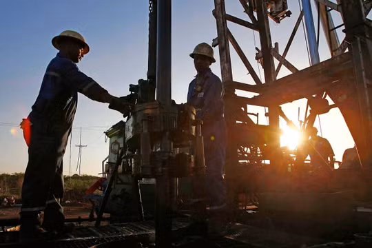 Ngành dầu khí Venezuela gặp khó vì thiếu lao động lành nghề