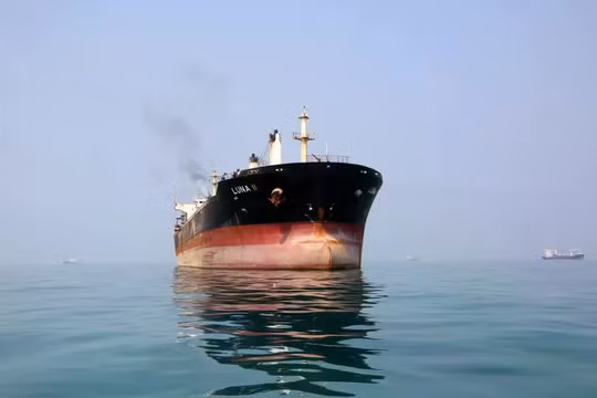 Mỹ khơi thông eo biển Hormuz, vì sao giá dầu vẫn vượt 100 USD?