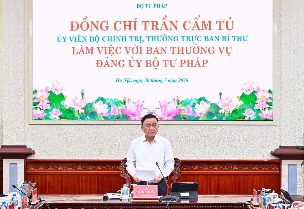 thuong-truc-ban-bi-thu-tran-cam-tu.jpg