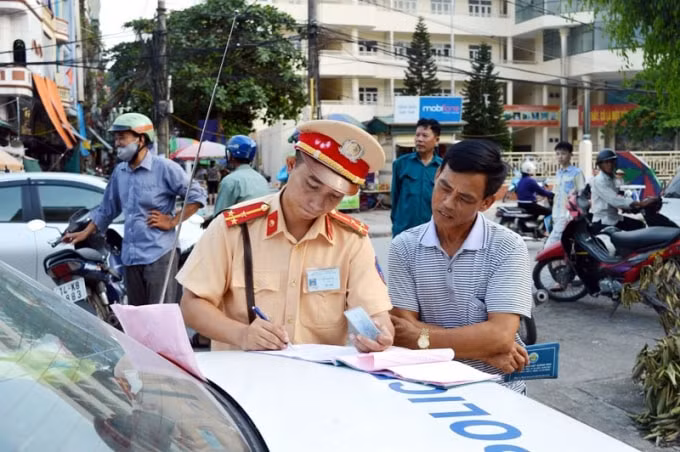 Đề xuất mở rộng quyền giám sát hoạt động của CSGT, Bộ Công an được đánh giá là rất cầu thị.