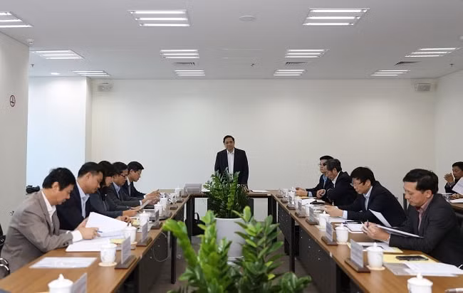 Đồng chí Phạm Minh Chính phát biểu kết luận cuộc họp (Ảnh: Mai Anh)