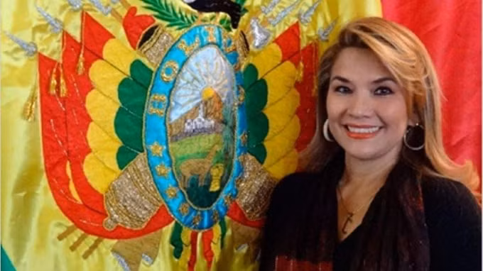 Tổng thống tạm thời của Bolivia, Jeanine Anez. Ảnh: EC