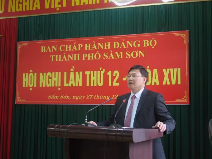 Ông Mai Xuân Liêm, Bí thư Thành uỷ Sầm Sơn, người được giới thiệu để HĐND tỉnh bầu bổ sung vào chức danh Phó Chủ tịch UBND tỉnh Thanh Hoá nhiệm kỳ 2016-2021