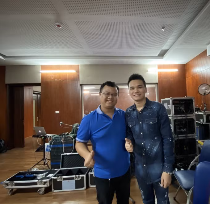 Nam ca sỹ Khắc Việt đầy tự tin trước Liveshow 