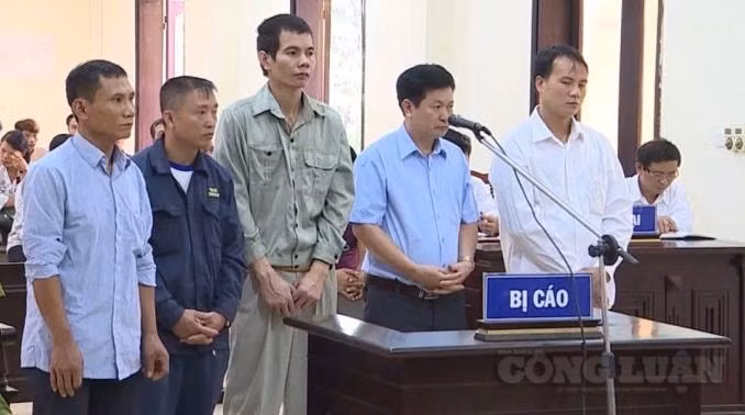 Từ hành vi đánh bạc của Nguyễn Thành Nam, Cơ quan điều tra, Công an tỉnh Phú Thọ đã phát hiện và điều tra rõ thêm 4 đối tượng đánh bạc đều có hộ khẩu ở huyện Phù Ninh.