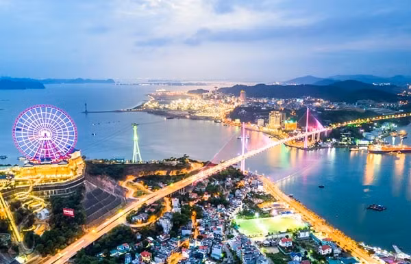 Quảng Ninh, một địa phương nằm trong Vùng Kinh tế trọng điểm Bắc Bộ. Ảnh minh họa