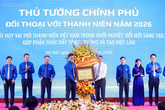 Thủ tướng đối thoại với thanh niên: Phát huy vai trò tuổi trẻ thúc đẩy tăng trưởng và tạo việc làm