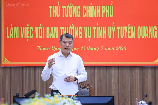 Thủ tướng: Xử lý nghiêm sai phạm thi cử tại Tuyên Quang, 'không có vùng cấm'