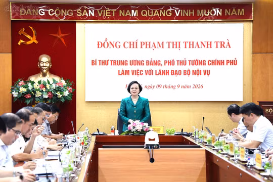 Khẩn trương hoàn thiện Đề án mô hình đơn vị hành chính cấp xã mang tính hạt nhân