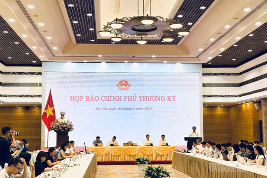 Báo chí là cầu nối quan trọng giữa Chính phủ với người dân và doanh nghiệp