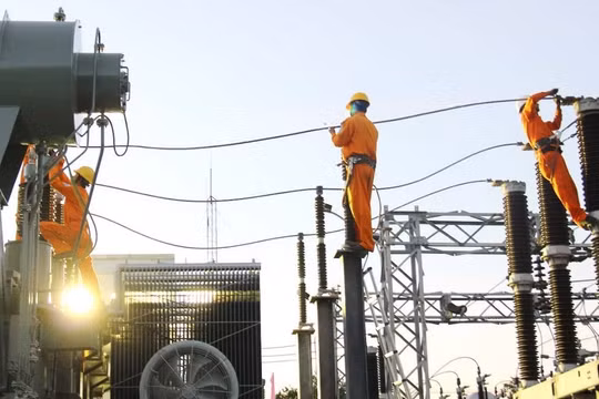 Tiêu thụ điện lập kỷ lục, Bộ Công Thương khẳng định vẫn bảo đảm cung ứng