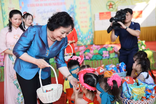 Chăm lo cho học sinh để 'mỗi ngày đến trường là một ngày vui và mỗi giờ học là một giờ thật ý nghĩa'