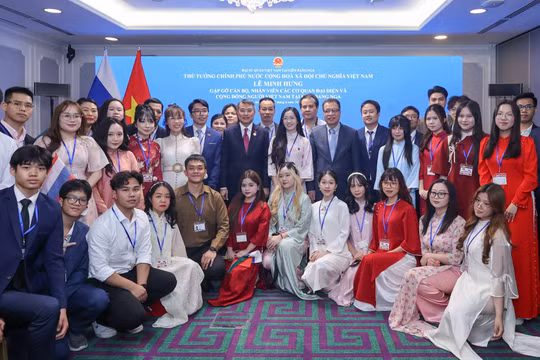 Chính phủ ban hành Chương trình hành động về công tác người Việt Nam ở nước ngoài