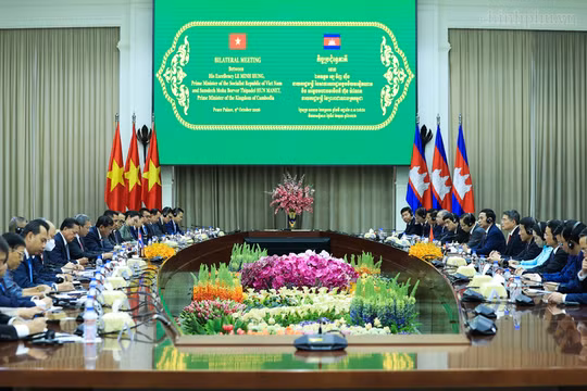 Thủ tướng Lê Minh Hưng hội đàm với Thủ tướng Campuchia Hun Manet
