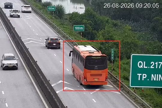 Phó Thủ tướng yêu cầu rà soát, đánh giá kỹ quy định về khoảng cách an toàn trên cao tốc