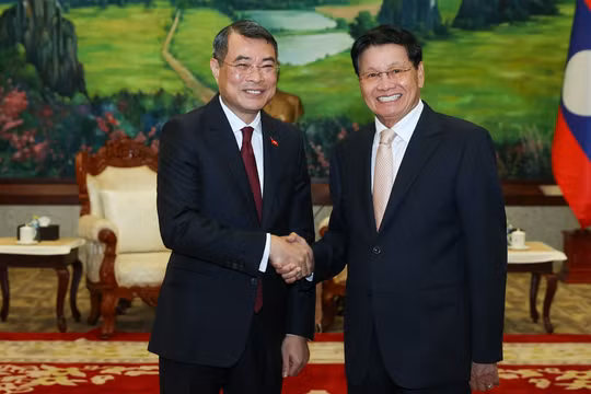 Việt Nam – Lào: Gắn kết chiến lược, cùng xây dựng và chia sẻ các cơ hội phát triển