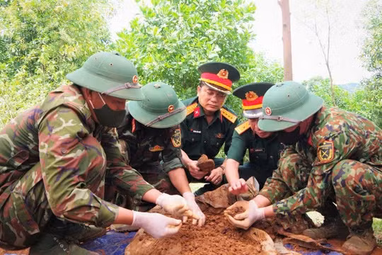 Tìm kiếm, quy tập hơn 1.250 hài cốt liệt sĩ trong và ngoài nước