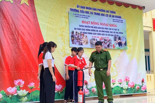 Khuyến khích nguồn lực xã hội tham gia hỗ trợ phổ biến, giáo dục pháp luật