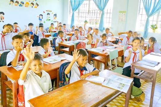 Mỗi xã phải có tối thiểu một trường mầm non và một trường phổ thông