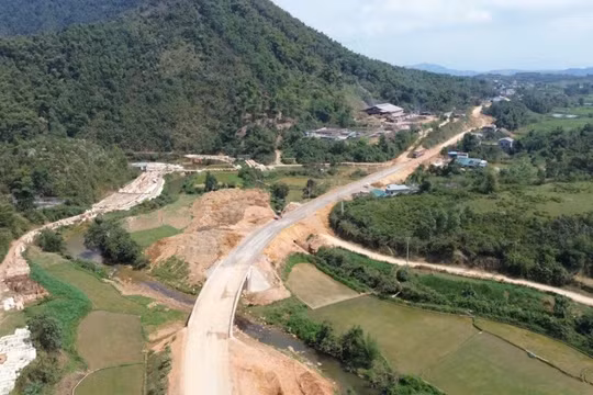 Đánh giá toàn diện hiệu quả kinh tế - xã hội của tuyến đường Việt Trì - Hòa Bình