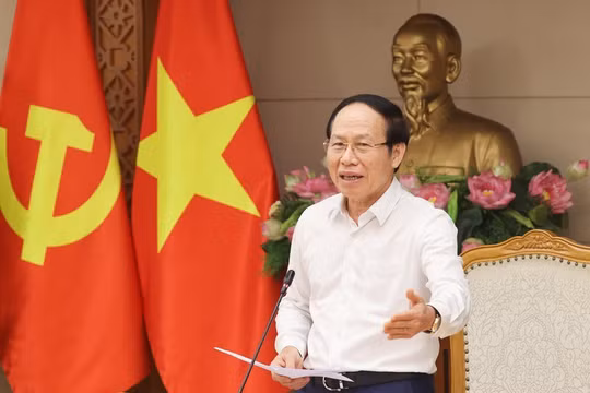 Phó Thủ tướng Lê Tiến Châu: 12 đại học dẫn dắt tại Thủ đô phải tiên phong ứng dụng AI