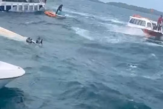 Thủ tướng Chính phủ chỉ đạo khắc phục hậu quả vụ lật ca nô tại Phú Quốc