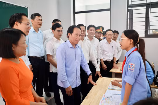 Nâng cao chất lượng giảng dạy, chăm lo chu đáo cho học sinh vùng biên giới