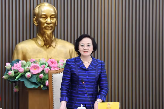 Giữ vững chủ quyền văn hóa, giáo dục và đào tạo khi hoàn thiện thể chế