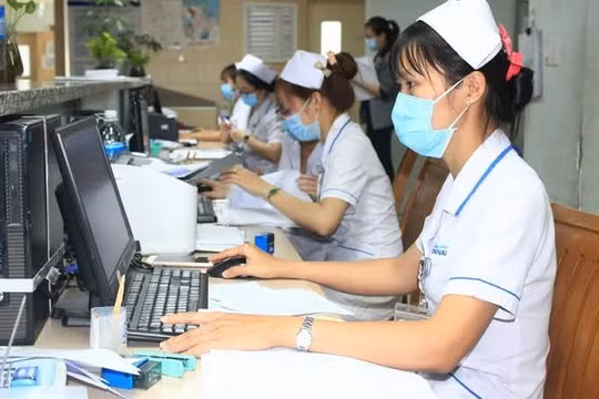 Không chuyển đổi bệnh viện, trường học công lập thành doanh nghiệp