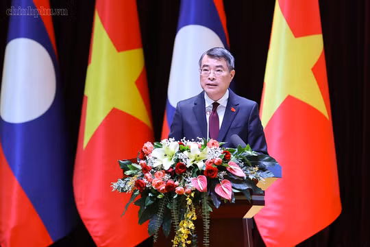 Hợp tác kinh tế, thương mại và đầu tư phải là trụ cột vững chắc của quan hệ Việt – Lào