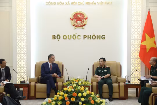 Thúc đẩy hợp tác quốc phòng Việt Nam và Pháp phát triển mạnh mẽ