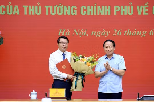 Công bố Quyết định bổ nhiệm ông Trần Anh Tiến giữ chức Phó Chủ nhiệm Văn phòng Chính phủ