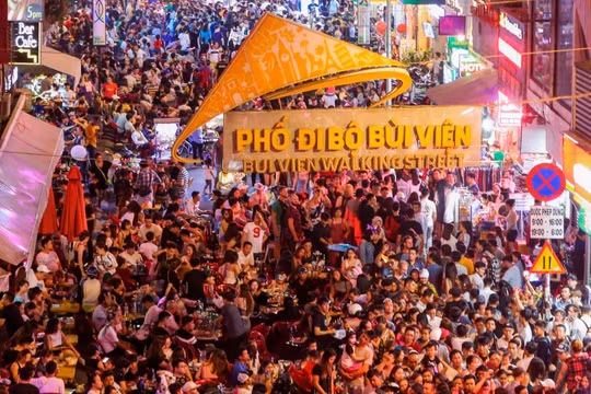 Phát triển thị trường nội địa hiện đại, thúc đẩy thương mại điện tử và kinh tế ban đêm