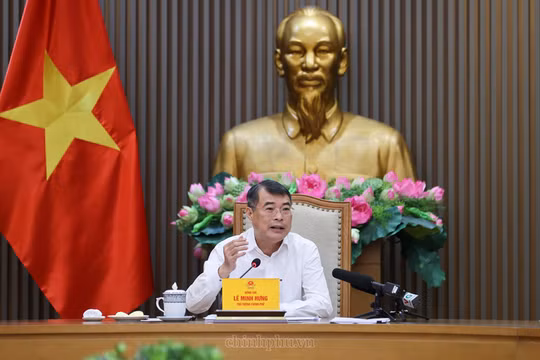 Thủ tướng Lê Minh Hưng: Kiểm soát chặt giá thuốc, thiết bị y tế từ gốc