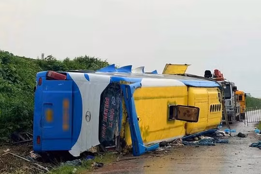 Yêu cầu làm rõ nguyên nhân, xử lý nghiêm vi phạm trong vụ tai nạn trên cao tốc Pháp Vân - Cầu Giẽ