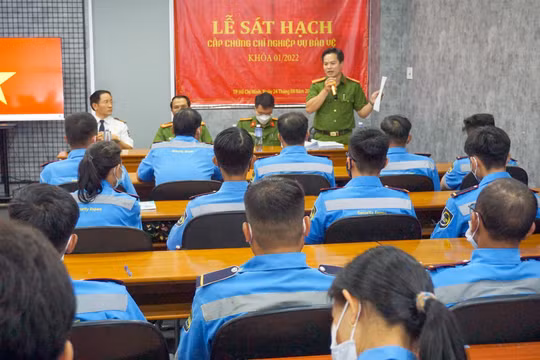 Công an cấp tỉnh sẽ huấn luyện, cấp chứng nhận nghiệp vụ bảo vệ
