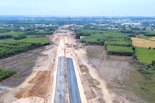 Trước 15/10, quyết định phương án điều phối vật liệu xây dựng cho các dự án trọng điểm